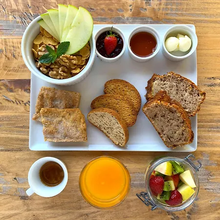 Western Anthurium 4*