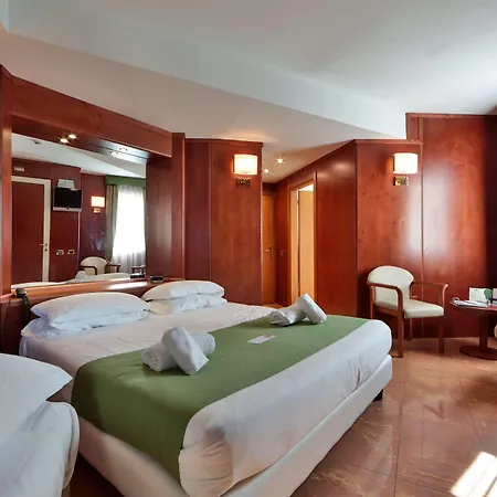 Western Anthurium Hotel