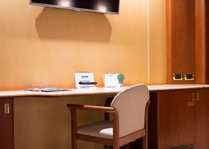 Western Anthurium Hotel